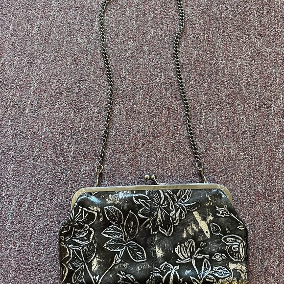Patricia Nash Handbags - Patricia Nash Embossed Leather Clutch Purse